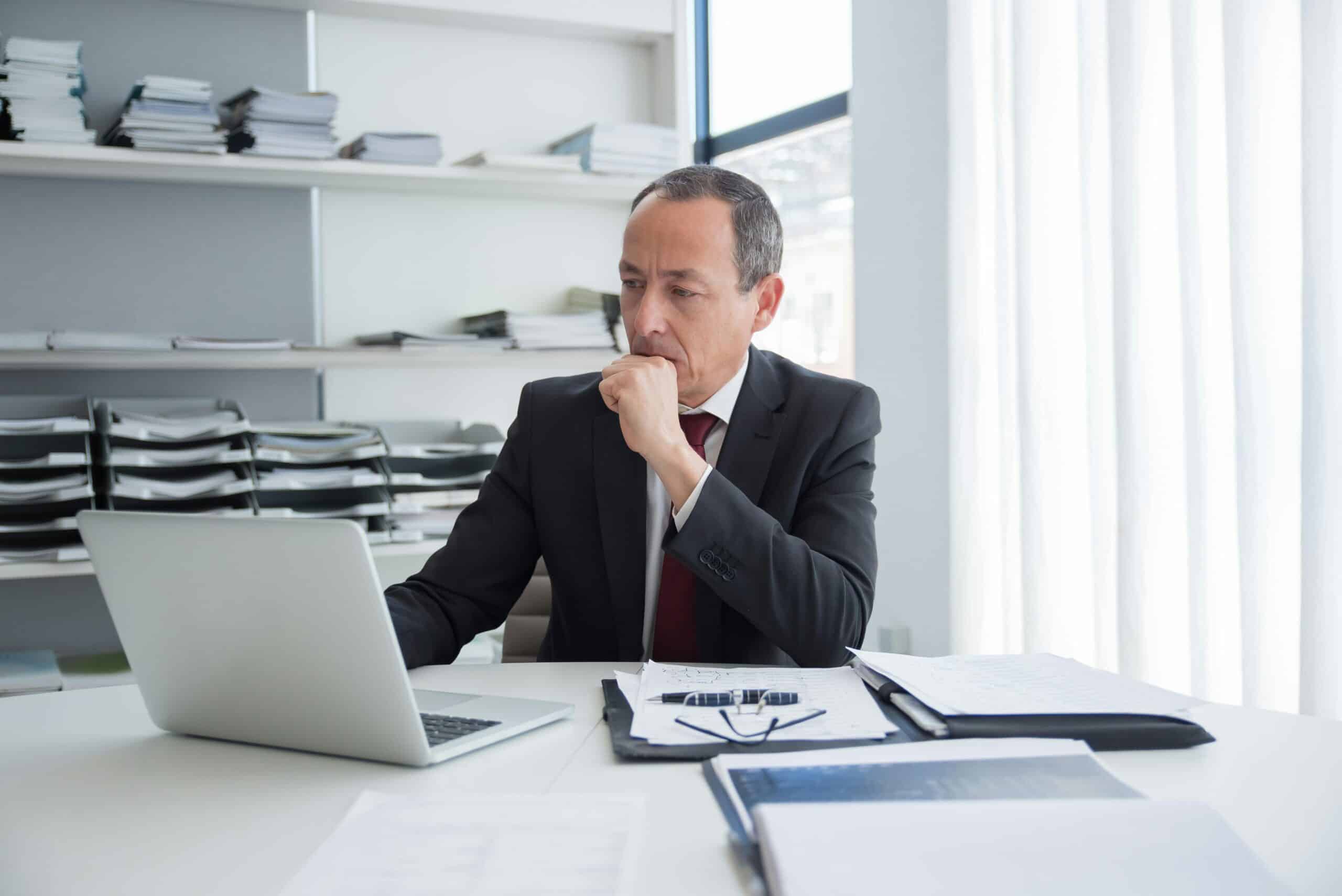 Maite: Tu Asistente Legal Inteligente para la Creación de Contratos